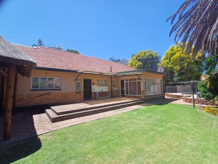 3 Bedroom Property for Sale in Wilkoppies North West